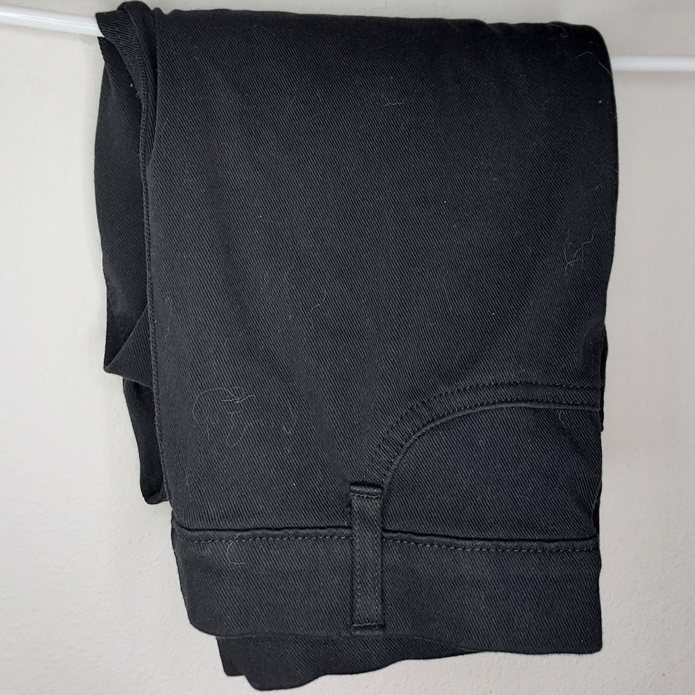 Black skinny jeggings